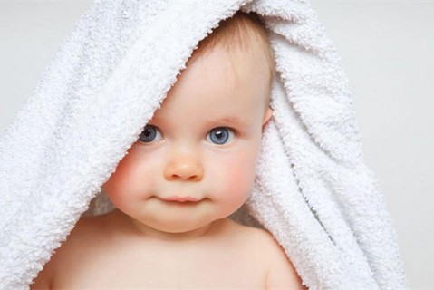 母乳喂养多久最好 母乳到2岁的杭州捐卵宝宝智商高吗